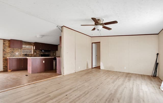 4-bedroom rental at 17402 Fx Ball in Elmendorf, TX — photo 4