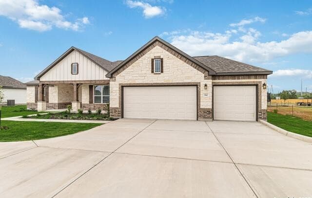 4-bedroom rental at 21139 Prairie Rose in San Antonio, TX — photo 3