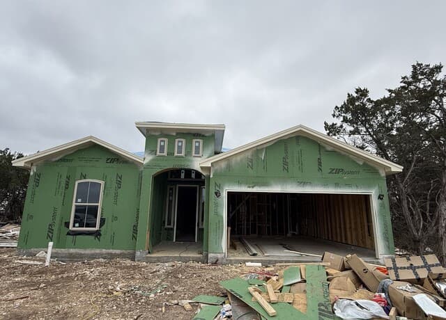 3-bedroom rental at 4215 Summit Place in San Antonio, TX — photo 2
