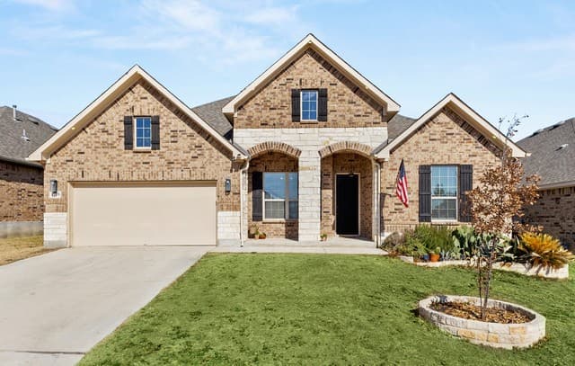 4-bedroom rental at 5119 Espacio in San Antonio, TX — photo 1