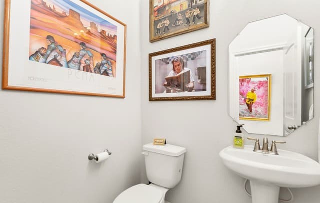 4-bedroom rental at 5119 Espacio in San Antonio, TX — photo 5