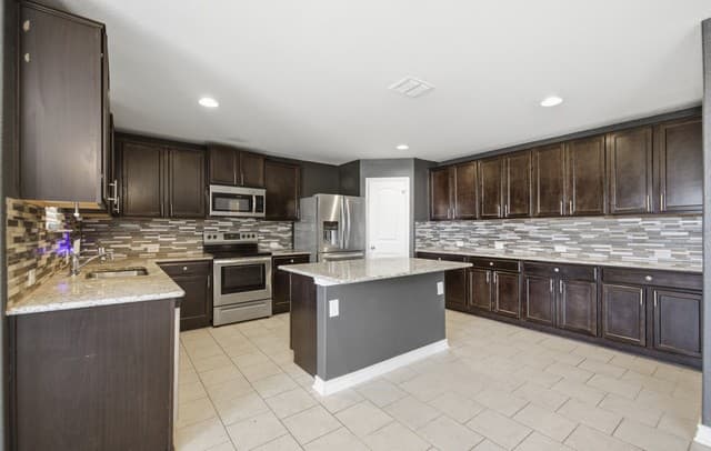 3-bedroom rental at 7411 Rigel Chase in San Antonio, TX — photo 1