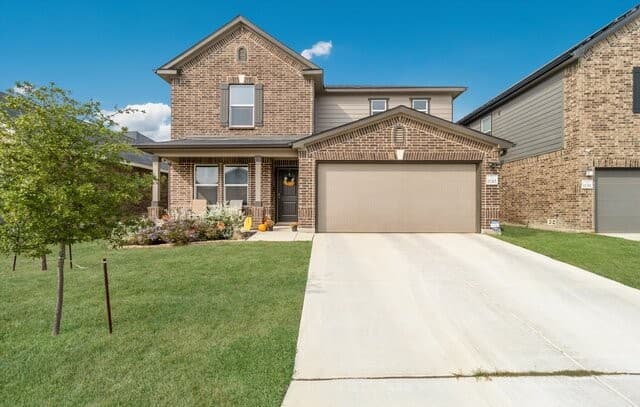 4-bedroom rental at 11315 Edelweiss in San Antonio, TX — photo 1