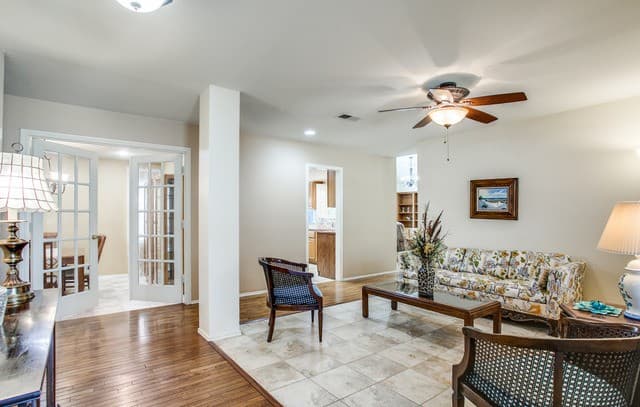 3-bedroom rental at 8510 Odyssey in Universal City, TX — photo 5