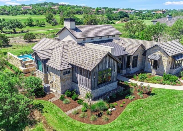 4-bedroom rental at 9750 Monken in Boerne, TX — photo 3
