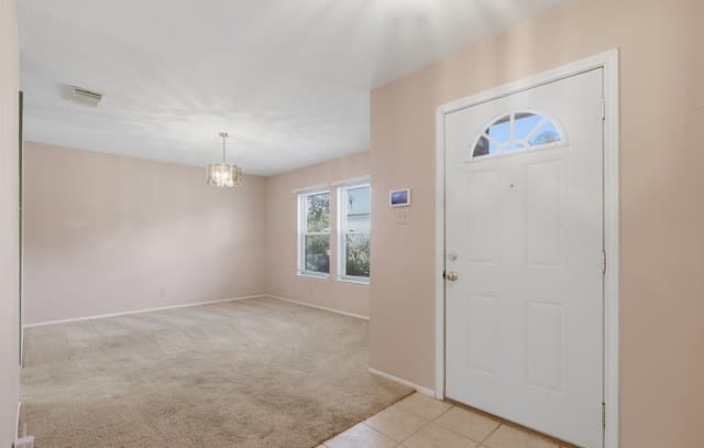 4-bedroom rental at 15715 Wood Sorrel in San Antonio, TX — photo 4