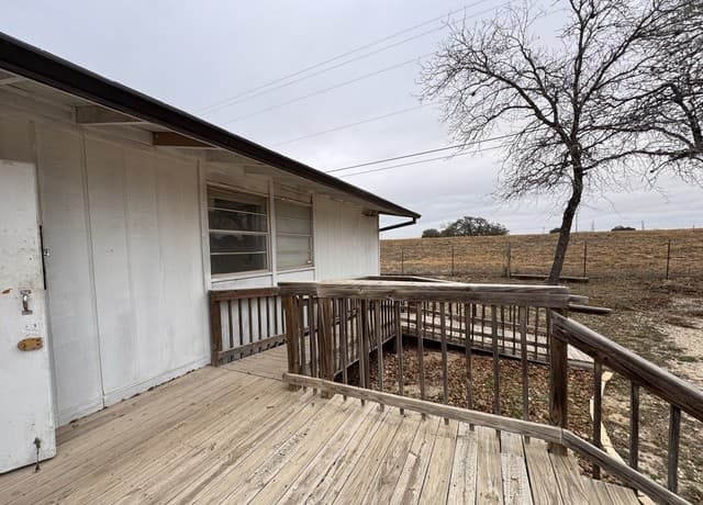 1-bedroom rental at 20 Dawnridge in Poteet, TX — photo 2