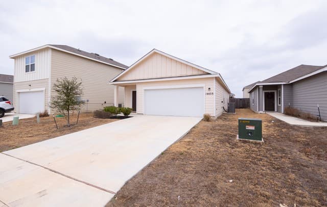 Home for sale at 14423 Bonito Loop in San Antonio, TX — photo 2