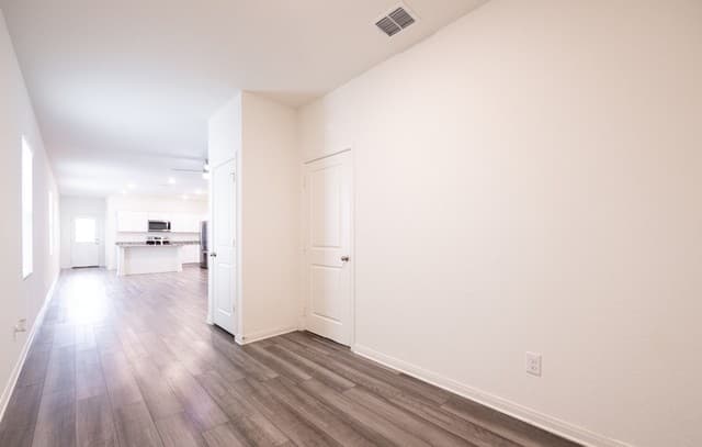 Home for sale at 14423 Bonito Loop in San Antonio, TX — photo 5
