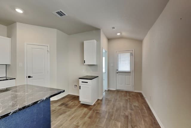 3-bedroom rental at 10516 Pomme in San Antonio, TX — photo 5