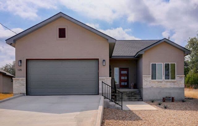 3-bedroom rental at 135 Pat Dolan in Blanco, TX — photo 1