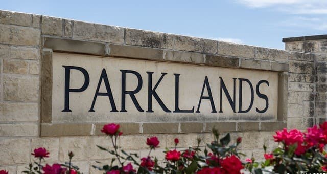 4-bedroom rental at 4774 Park Bluff in Schertz, TX — photo 4