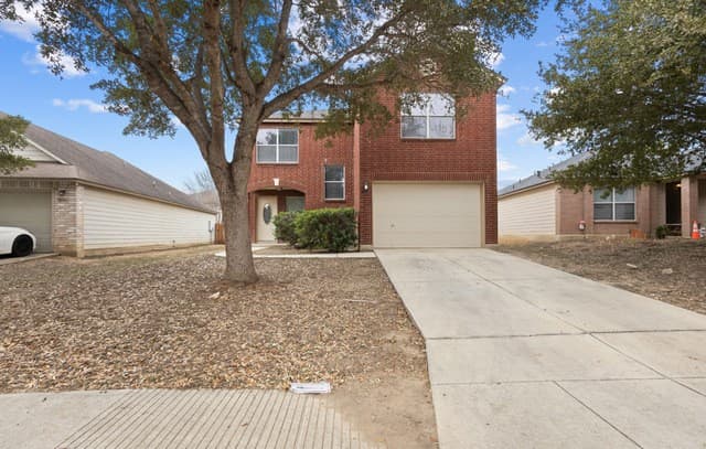 3-bedroom rental at 10707 Terrace Crest in San Antonio, TX — photo 1