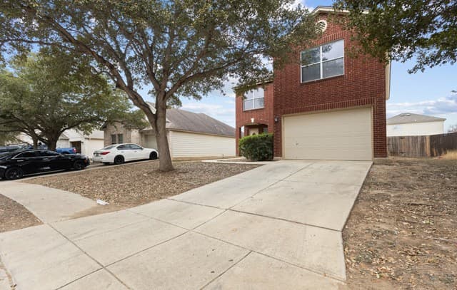 3-bedroom rental at 10707 Terrace Crest in San Antonio, TX — photo 2