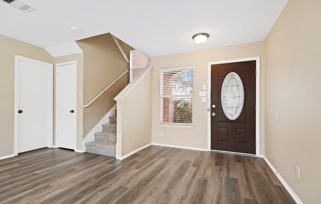 3-bedroom rental at 10707 Terrace Crest in San Antonio, TX — photo 5
