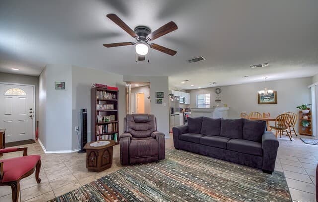 3-bedroom rental at 233 Flint in Cibolo, TX — photo 1