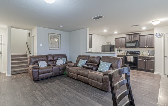 3-bedroom rental at 2831 Lavender in San Antonio, TX — photo 4