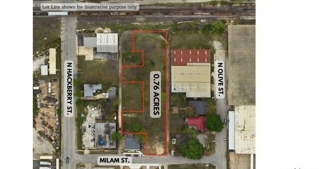 rental at 1038 Dawson St in San Antonio, TX — photo 1