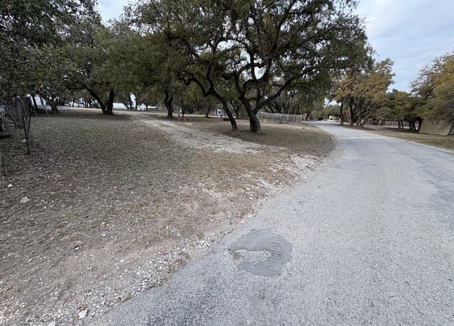Home for sale at 138 Lakeshore Dr S in Bandera, TX — photo 3