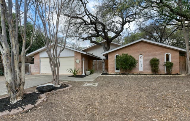 4-bedroom rental at 11519 Whisper Moss St in San Antonio, TX — photo 1