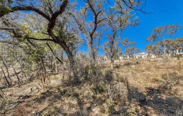 rental at 6914 Bluff Run in San Antonio, TX — photo 5
