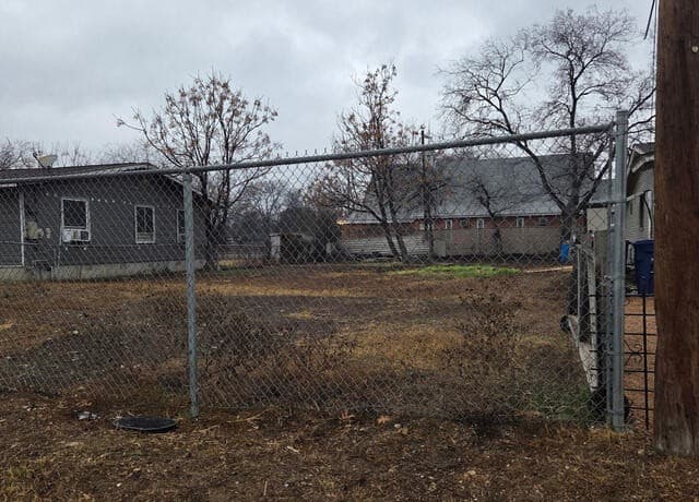 rental at 351 Sterling in San Antonio, TX — photo 3