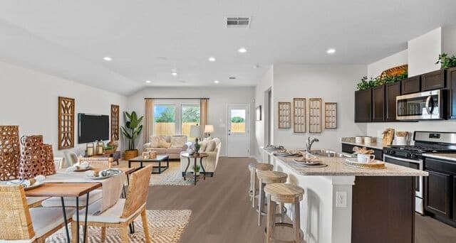 3-bedroom rental at 128 Hazel Peak in Boerne, TX — photo 3