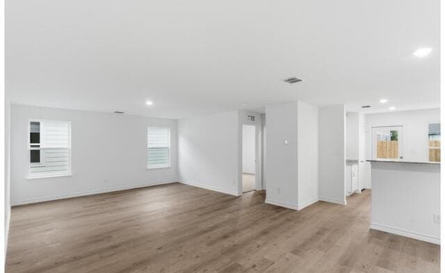 4-bedroom rental at 450 White Heron Way in Marion, TX — photo 5