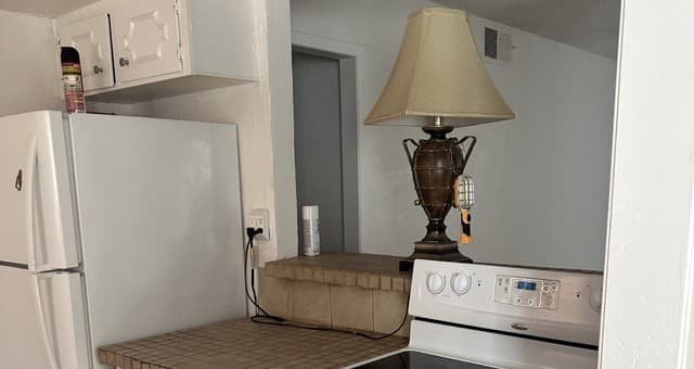 rental at 521/523 Southtrail Drive in San Antonio, TX — photo 2