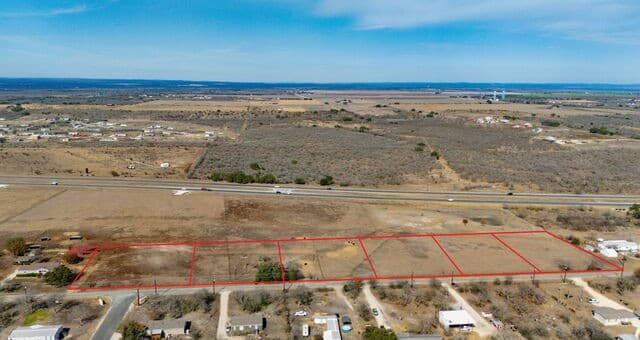 Home for sale at LOT 2F Cr 4631 in Hondo, TX — photo 3