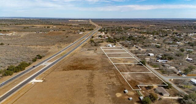 Home for sale at LOT 2F Cr 4631 in Hondo, TX — photo 5