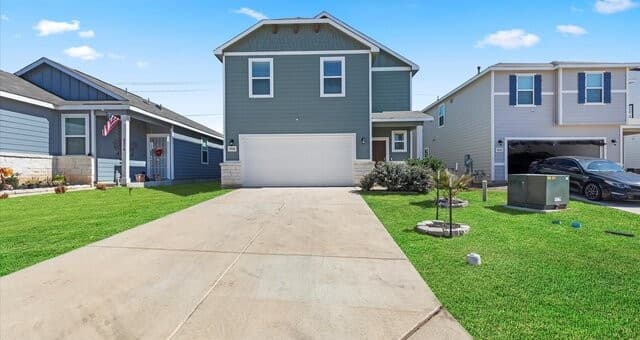 4-bedroom rental at 5518 Fossil Way in San Antonio, TX — photo 1