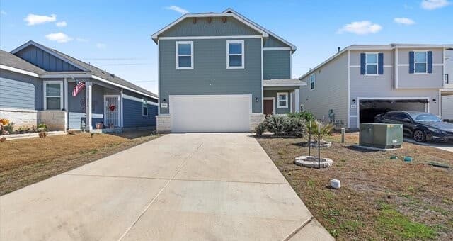 4-bedroom rental at 5518 Fossil Way in San Antonio, TX — photo 2