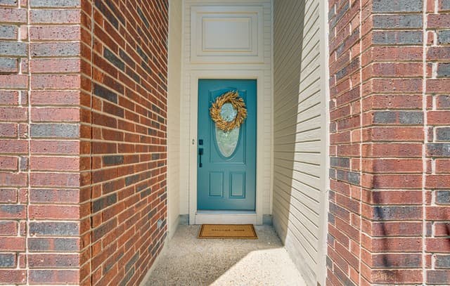 4-bedroom rental at 1419 Blackbird in San Antonio, TX — photo 5