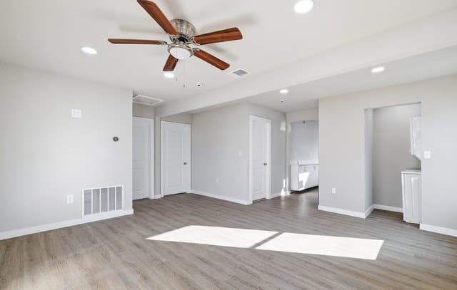 3-bedroom rental at 2042 Hicks in San Antonio, TX — photo 5