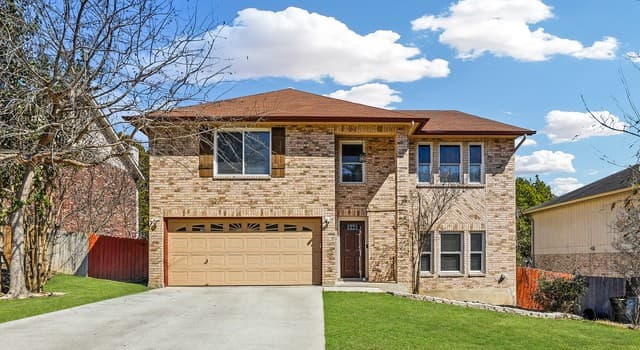 4-bedroom rental at 13314 Galicia in Universal City, TX — photo 3