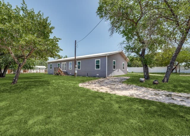 home for sale at 22806 Shady Forest Dr in Elmendorf TX
