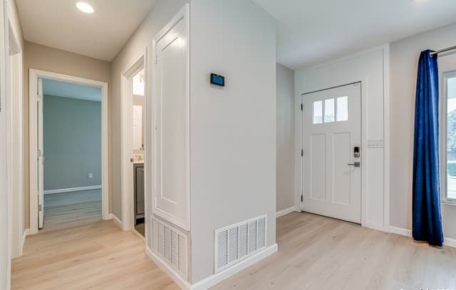 3-bedroom rental at 323 Senova Dr in San Antonio, TX — photo 5