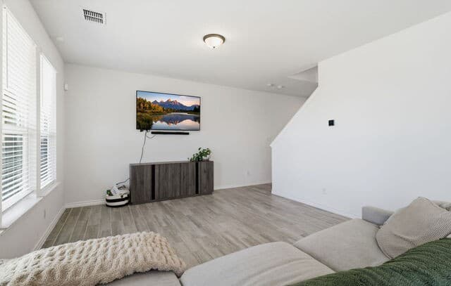 3-bedroom rental at 6826 Beltran Pass in San Antonio, TX — photo 3