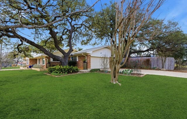 3-bedroom rental at 819 Pecan St. in Blanco, TX — photo 5