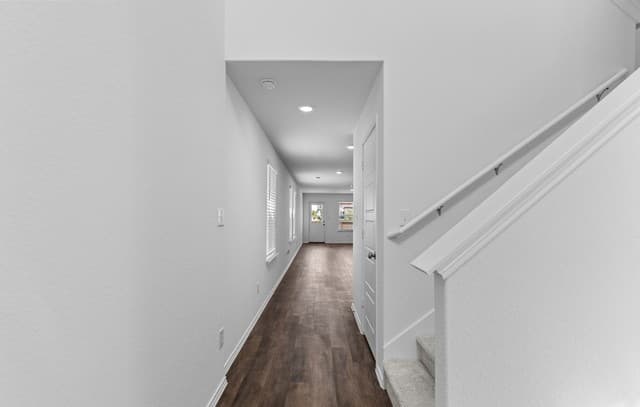 4-bedroom rental at 437 Raven Row in Marion, TX — photo 4