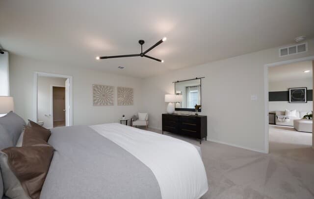 4-bedroom rental at 425 Raven Row in Marion, TX — photo 2