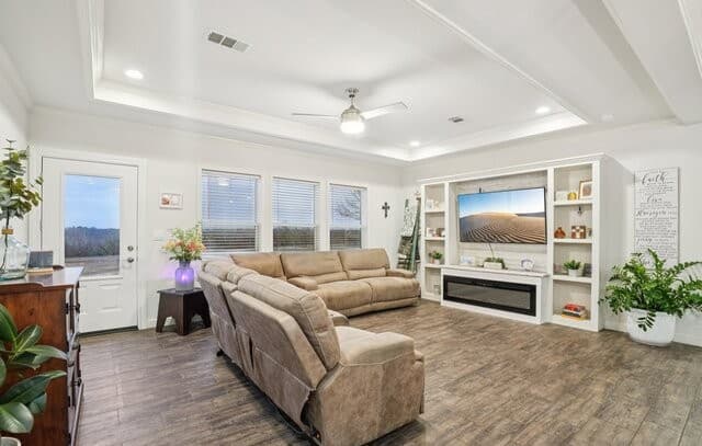 3-bedroom rental at 1170 Atascosa County Road 101 in Floresville, TX — photo 5