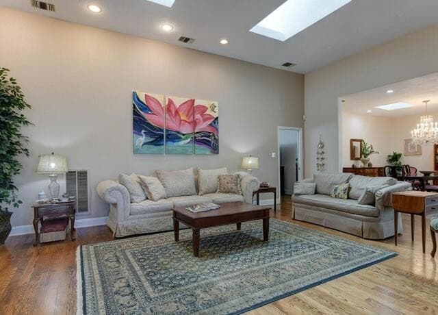 3-bedroom rental at 10 Bryanston in San Antonio, TX — photo 3