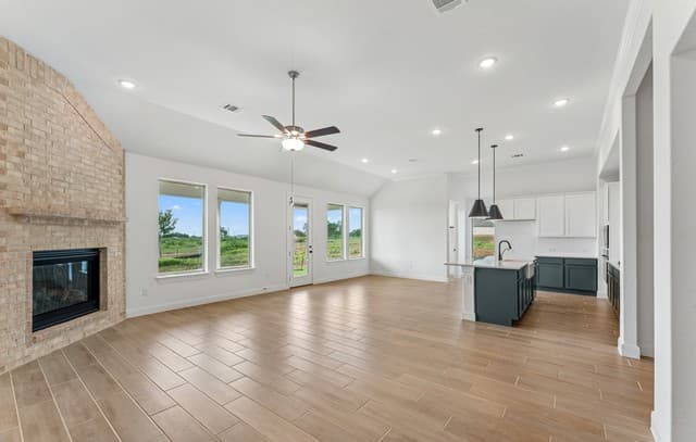 4-bedroom rental at 5011 Everly Terrace in San Antonio, TX — photo 4