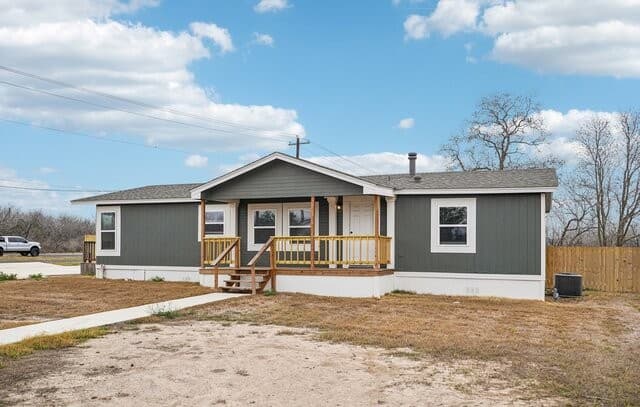 Home for sale at 101 Natchez in Poth, TX — photo 2