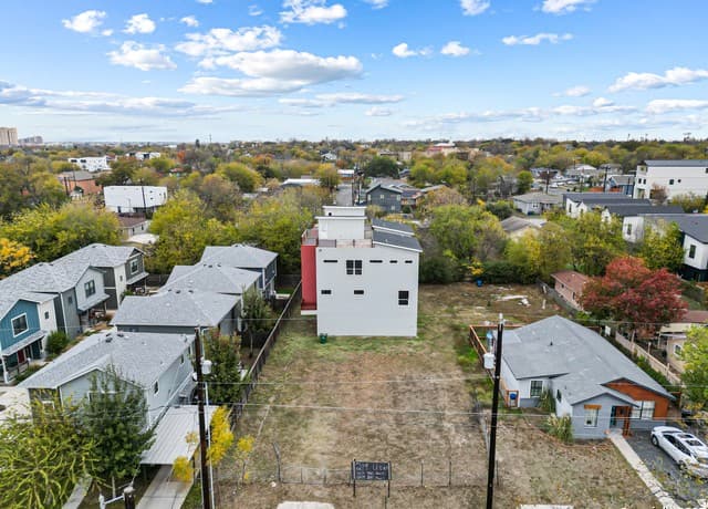 rental at 138 Dunning Ave in San Antonio, TX — photo 4