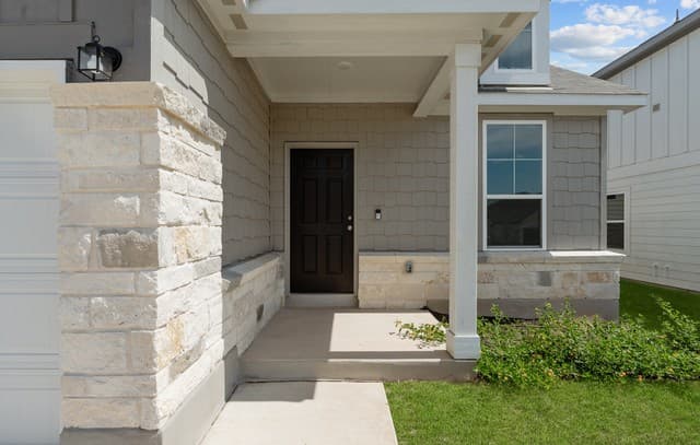 4-bedroom rental at 8246 Brandy Branch in San Antonio, TX — photo 2