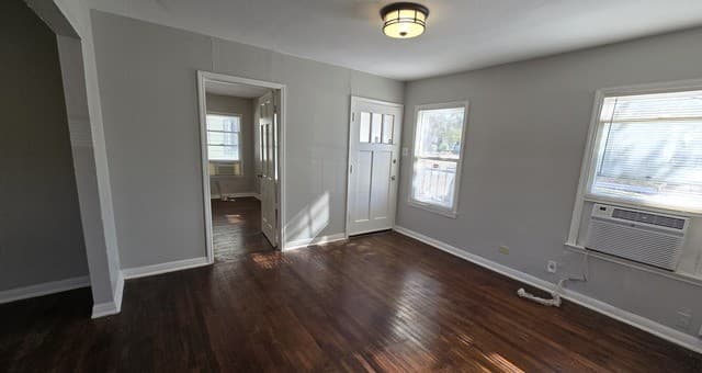 rental at 323 Claremont in San Antonio, TX — photo 4