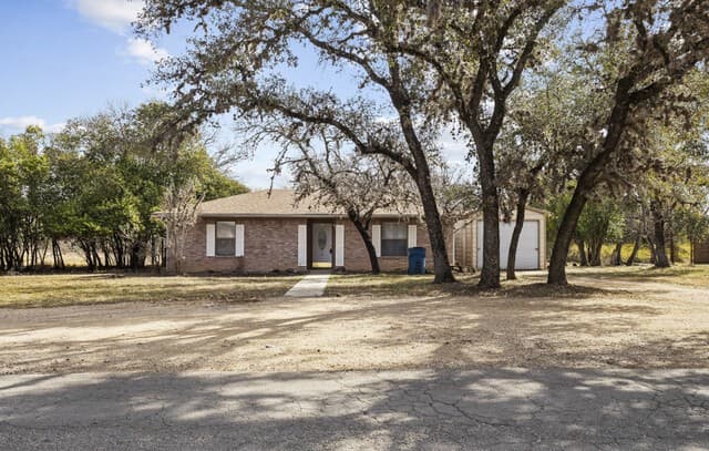 2-bedroom rental at 292 Montague in Bandera, TX — photo 1